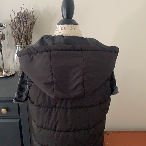 Jacqueline de Yong Black mid length vest - Picture 8 of 14